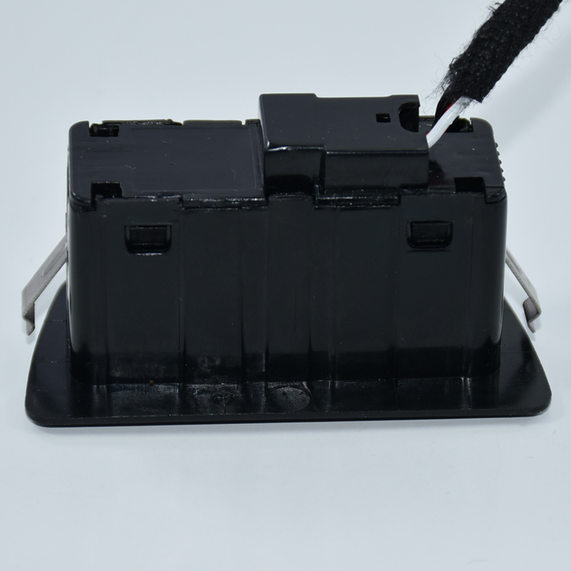 BMW 5 tailgate switch